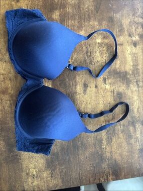 Navy Lace-Back T-Shirt Bra with Contoured Cups